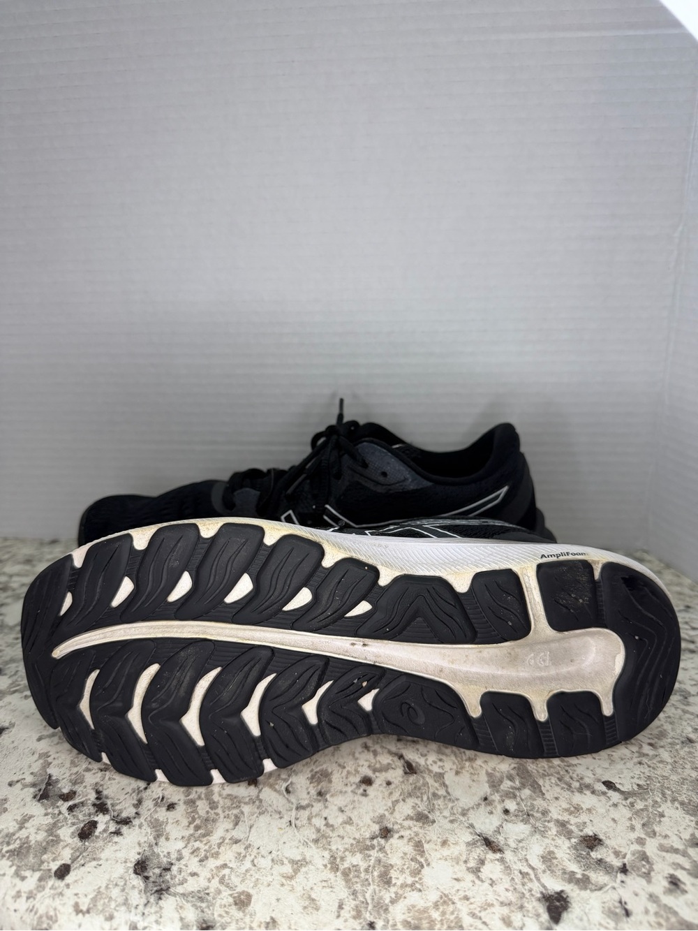 ASICS size 8 - Picture 4 of 6